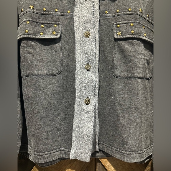 NWT Vintage Havana Gray Shacket Style Embellished Top - Picture 6 of 16